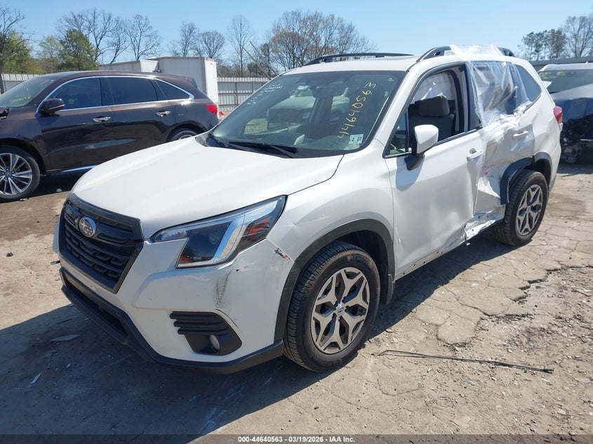 2022 Subaru Forester Premium