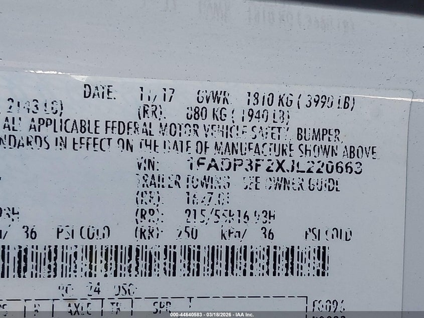 VIN 1FADP3F2XJL220663 2018 FORD FOCUS SE