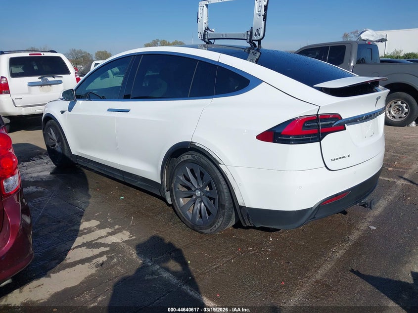 Vin: 5yjxcae29gf015078, lot: 45137634, tesla model x 60d/70d/75d/90d 20163