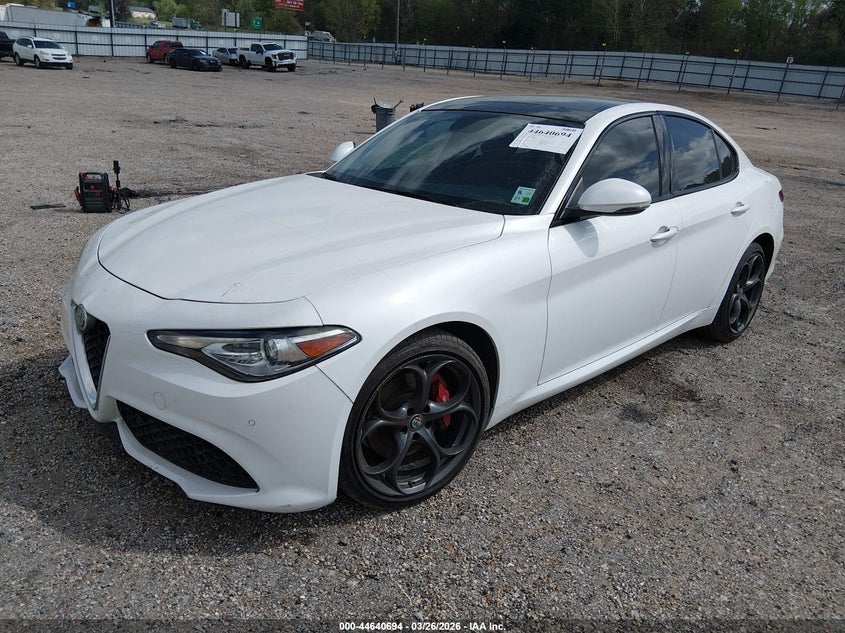 2017 Alfa Romeo Giulia Ti Awd