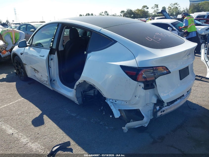 2022 Tesla Model Y Long Range Dual Motor All-Wheel Drive