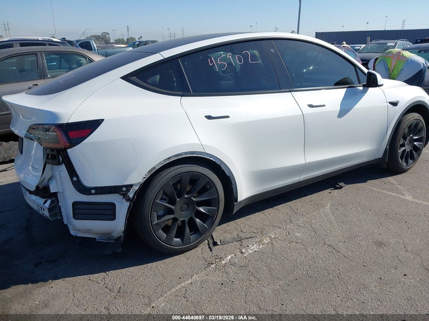 2022 Tesla Model Y Long Range Dual Motor All-Wheel Drive