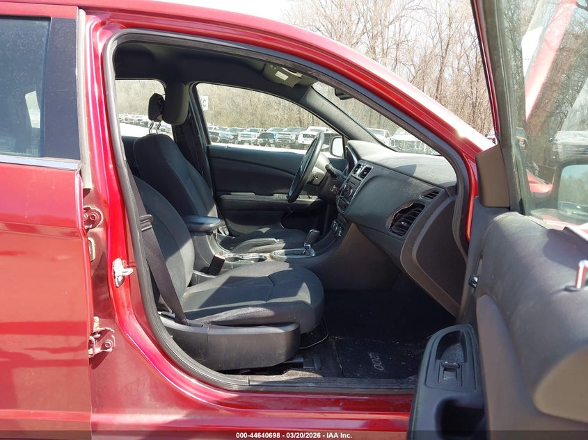 2013 Chrysler 200 Touring