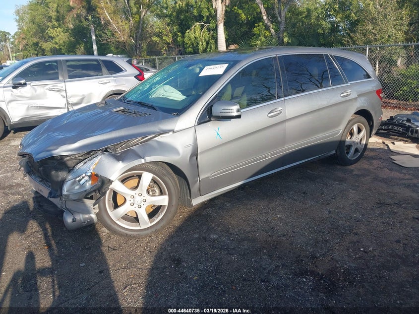 2011 Mercedes-Benz R 350 Bluetec 4Matic