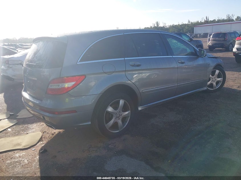2011 Mercedes-Benz R 350 Bluetec 4Matic