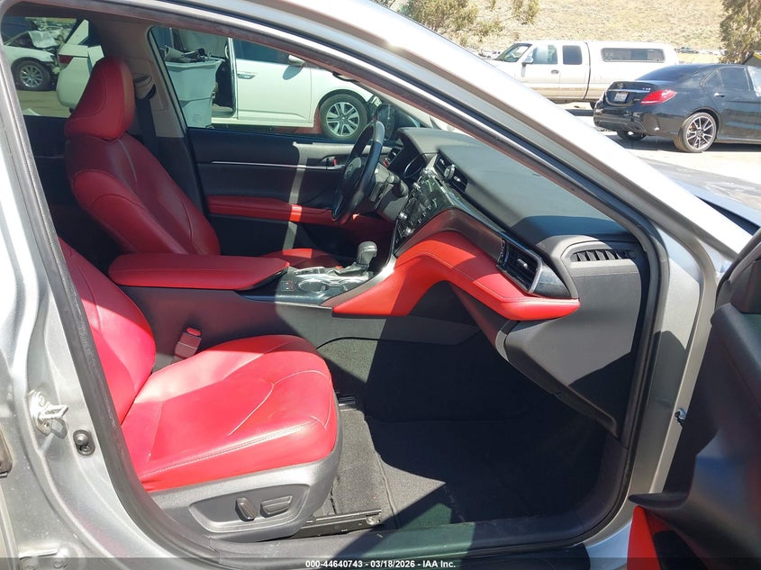 2020 Toyota Camry Xse