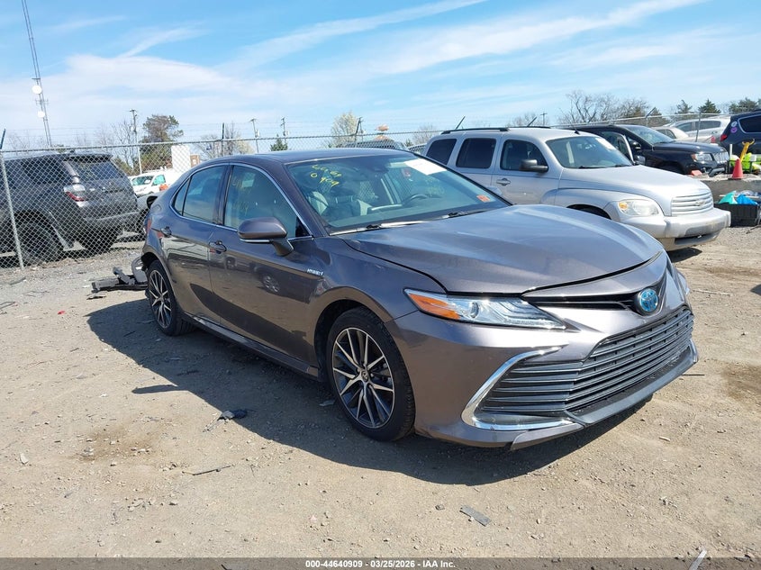 2021 Toyota Camry Xle Hybrid