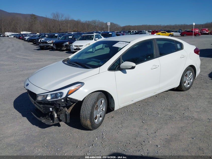 Vin: 3kpfk4a79je211813, lot: 45138076, kia forte lx 20182