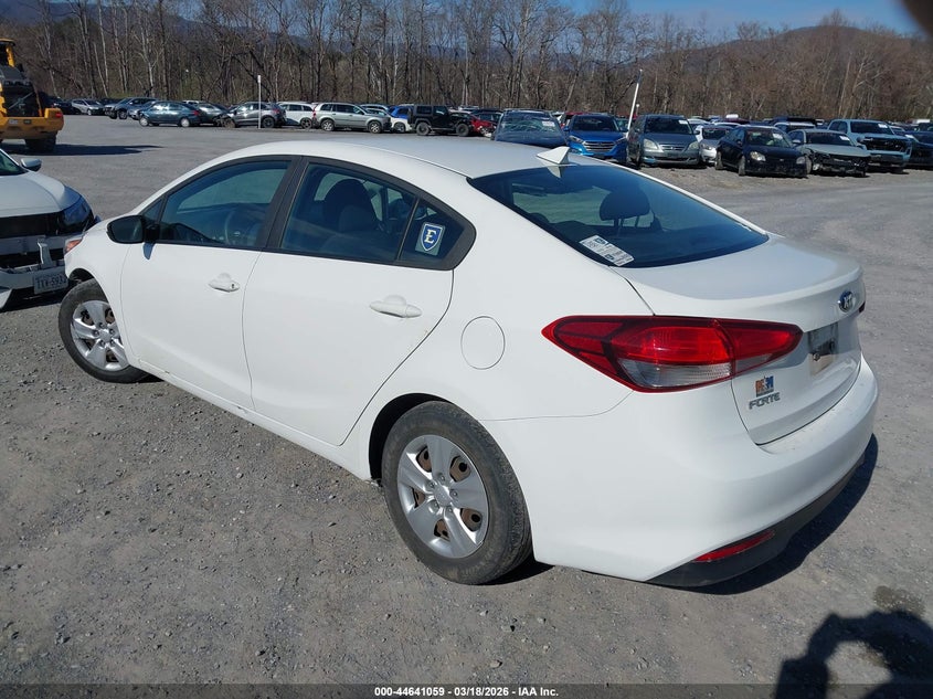 Vin: 3kpfk4a79je211813, lot: 45138076, kia forte lx 20183
