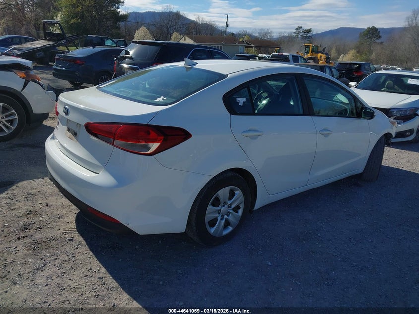 Vin: 3kpfk4a79je211813, lot: 45138076, kia forte lx 20184