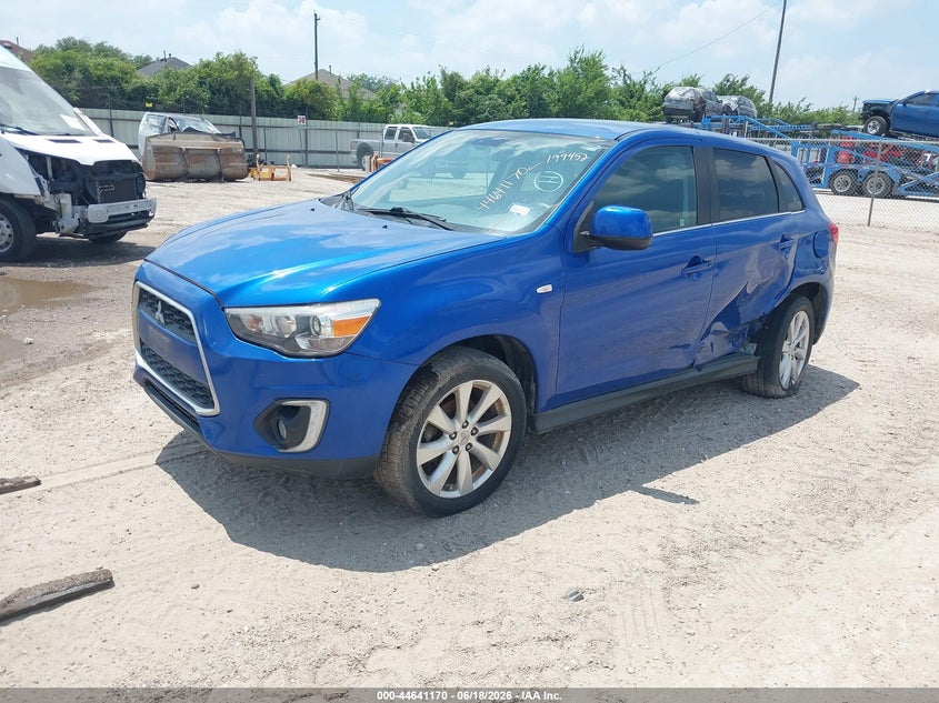 Vin: 4a4ap4au8fe005587, lot: 45138187, mitsubishi outlander sport se 20152