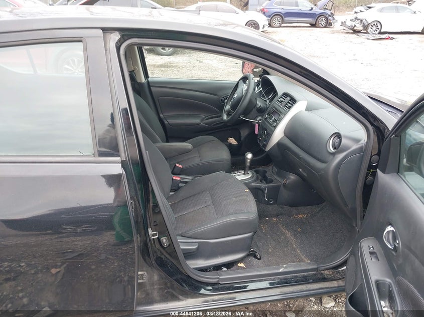 2018 Nissan Versa 1.6 Sv