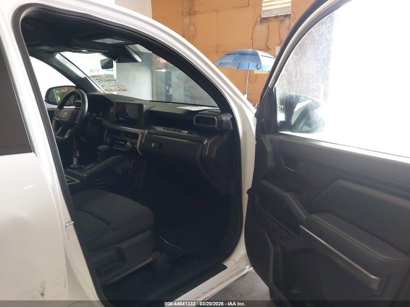 2025 TOYOTA TACOMA 2.4L I-4 DI, DOHC, V(VIN: 3TMLB5JN0SM164993