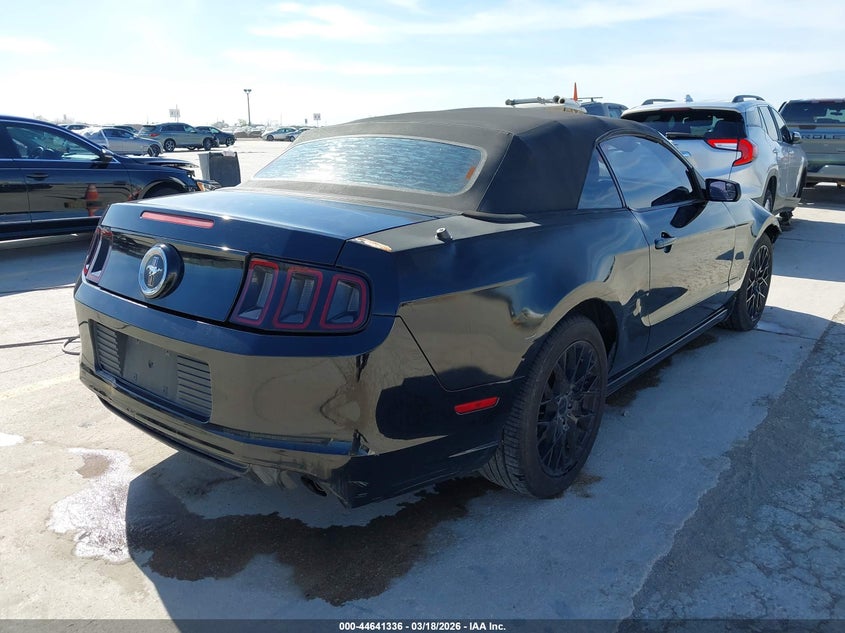 2014 Ford Mustang V6