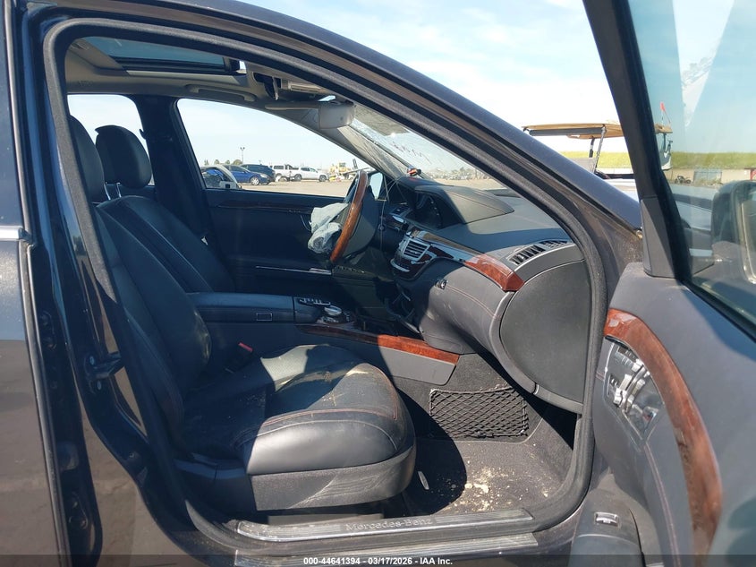 2011 Mercedes-Benz S 550