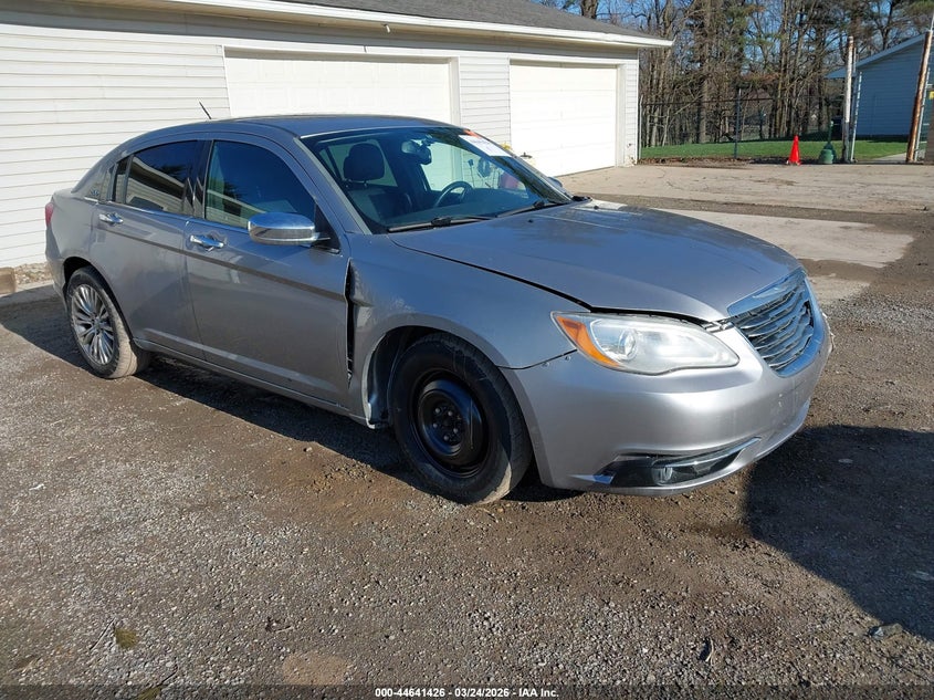 2013 Chrysler 200 Limited