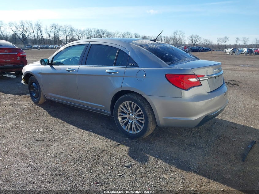 2013 Chrysler 200 Limited
