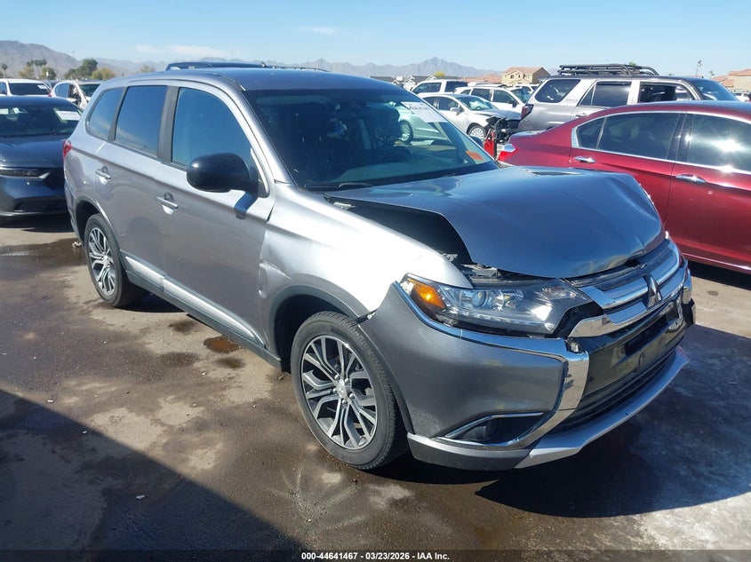 2017 Mitsubishi Outlander Es