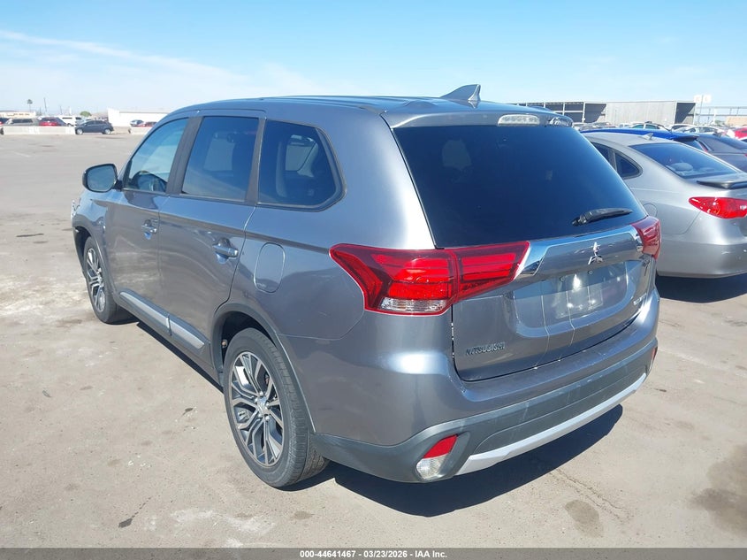 2017 Mitsubishi Outlander Es