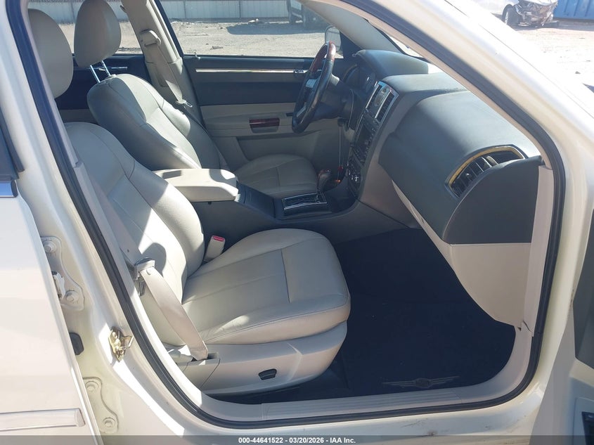 2005 Chrysler 300 Touring