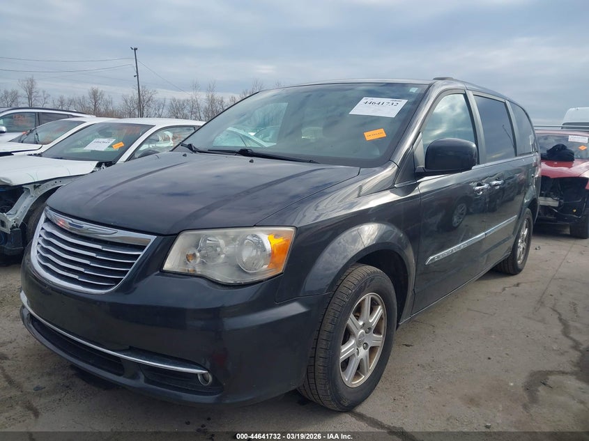 2011 Chrysler Town & Country Touring