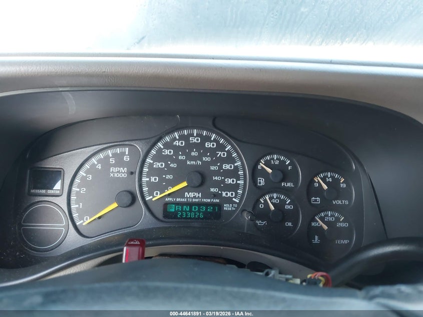 2000 Chevrolet Suburban 1500 Lt VIN: 3GNEC16T6YG205356 Lot: 44641891