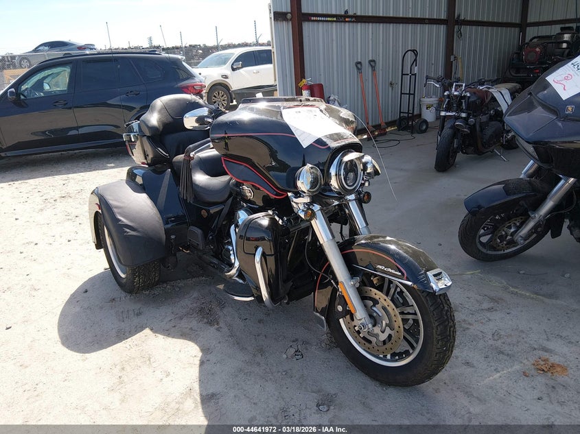 2013 Harley-Davidson Flhtcutg Tri Glide Ultra Classic