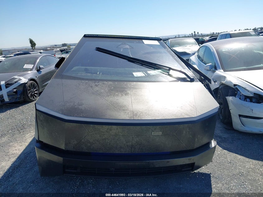 2024 Tesla Cybertruck Cyberbeast VIN: 7G2CEHEE6RA017282 Lot: 44641993