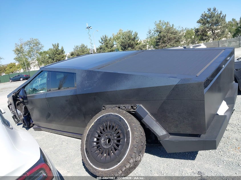 2024 Tesla Cybertruck Cyberbeast VIN: 7G2CEHEE6RA017282 Lot: 44641993