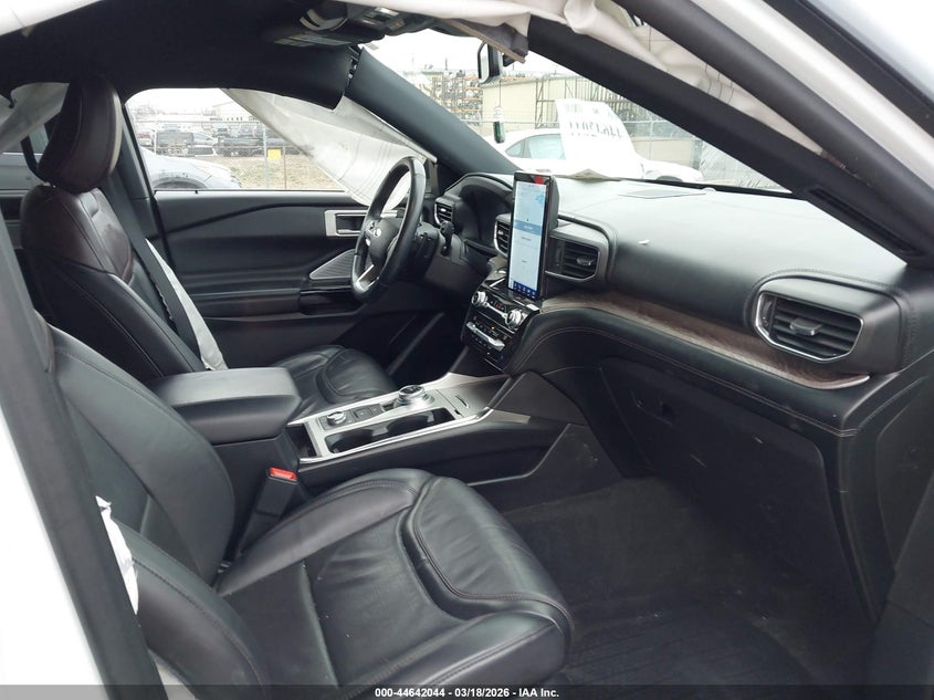 2021 Ford Explorer Platinum