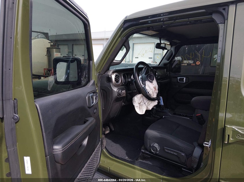 2020 Jeep Wrangler Unlimited Sahara 4X4