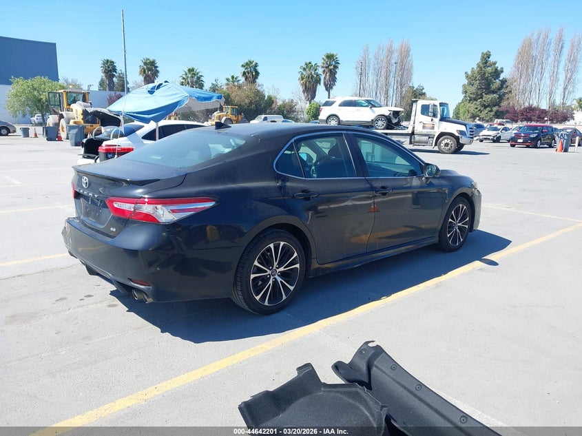 2020 Toyota Camry Se