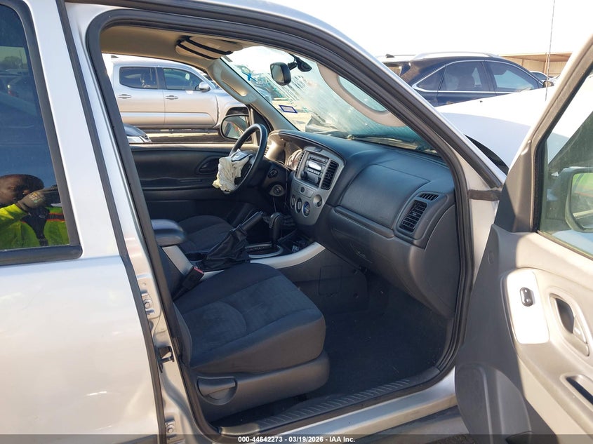 2006 Mazda Tribute I