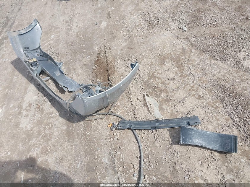 2005 BMW 645Ci VIN: WBAEH73445B215721 Lot: 44642303