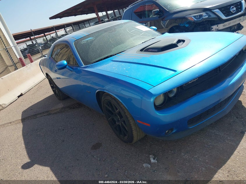 Vin: 2c3cdzbt5fh821648, lot: 45139541, dodge challenger r/t plus shaker 2015 img_1