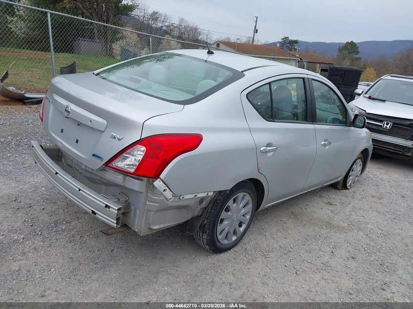 2012 Nissan Versa 1.6 1.6 Sv silver Lot 111044642710 Vin 3N1CN7AP2CL815071