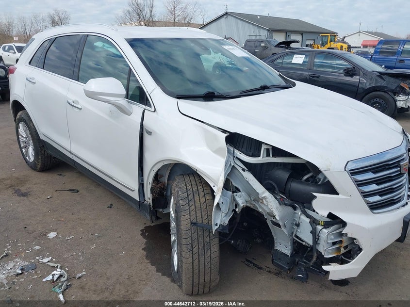 2018 Cadillac Xt5 Standard