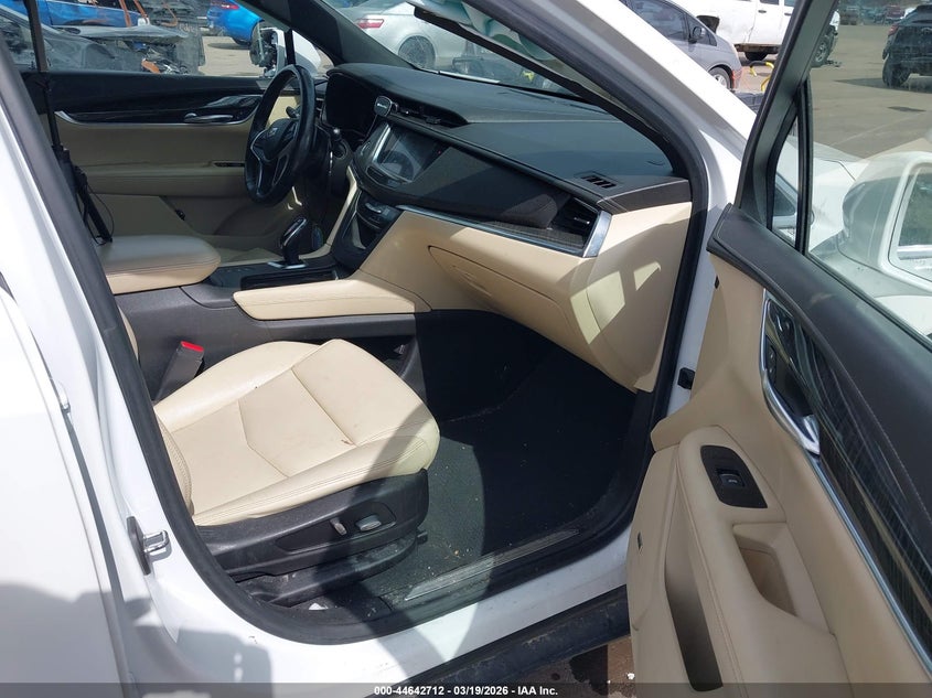 2018 Cadillac Xt5 Standard