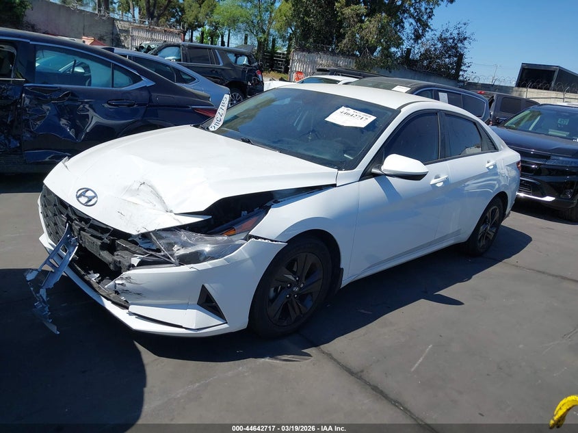 2022 Hyundai Elantra Sel