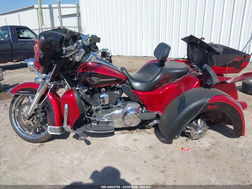 2012 Harley-Davidson Flhtcutg Tri Glide Ultra Classic VIN: 1HD1MAM15CB852594 Lot: 44642760