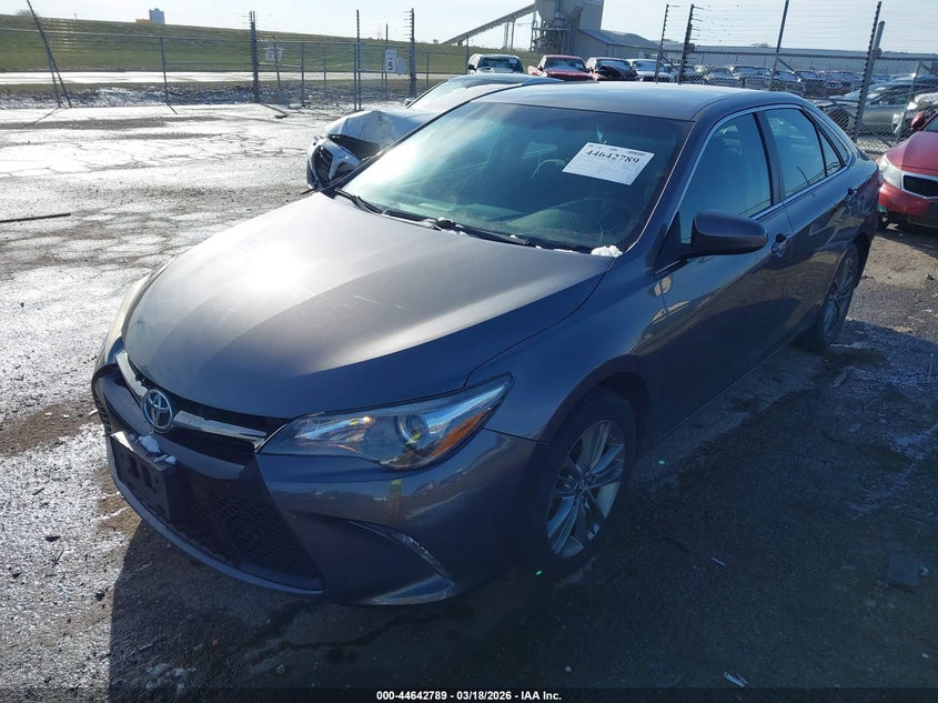 2017 TOYOTA CAMRY auction photo 2