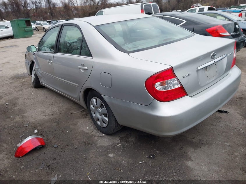 2004 Toyota Camry Le
