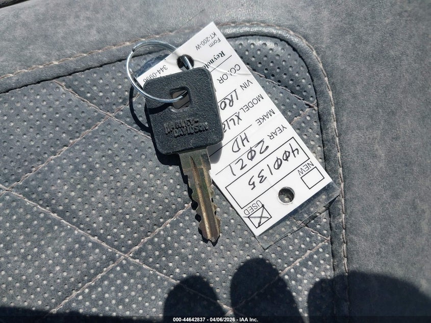 2021 Harley-Davidson Xl1200 Ns VIN: 1HD1LP313MB400135 Lot: 44642837