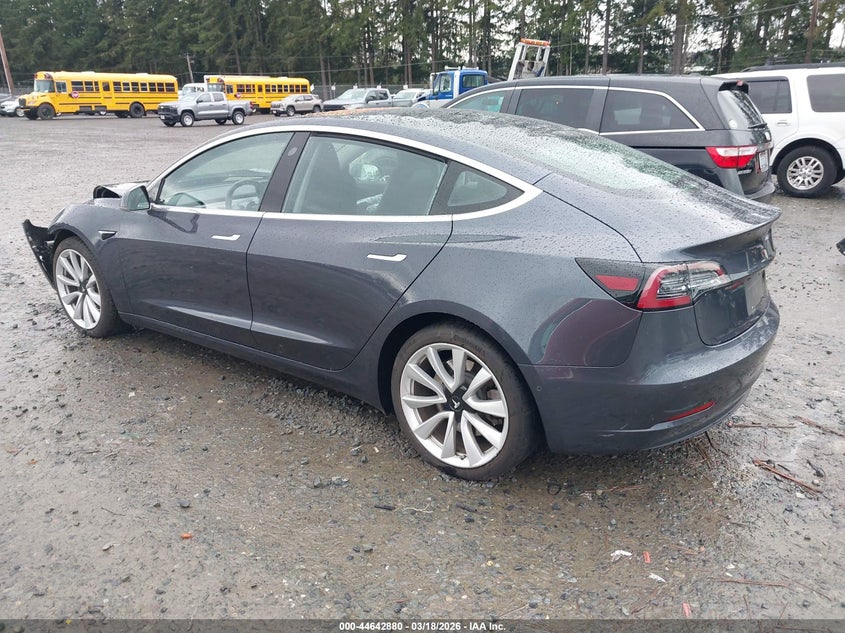 2018 Tesla Model 3 Long Range/Performance