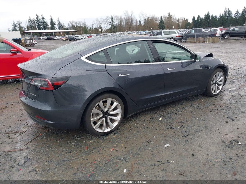 2018 Tesla Model 3 Long Range/Performance