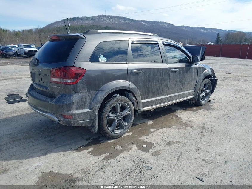 2020 Dodge Journey Crossroad