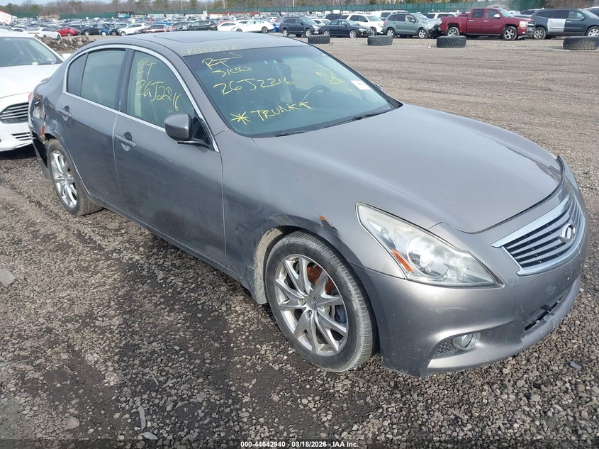 2011 INFINITI G37X