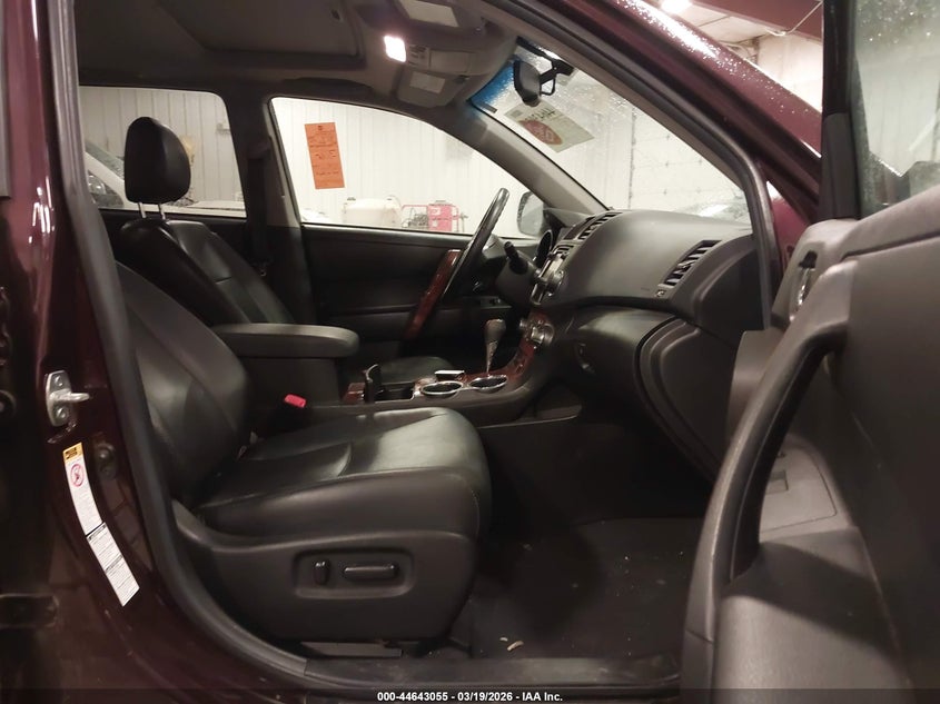 2013 Toyota Highlander Limited V6