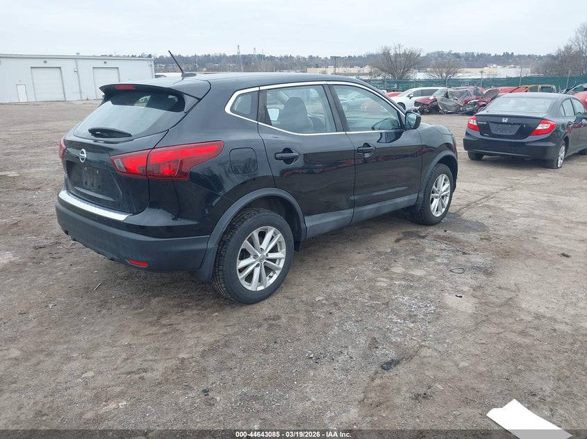 2018 Nissan Rogue Sport S