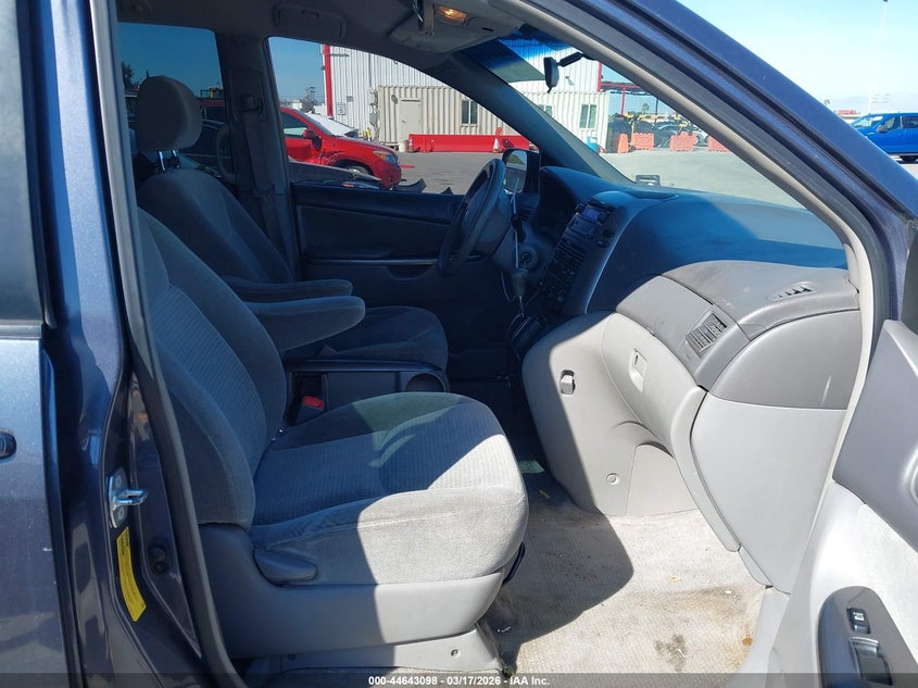 2006 Toyota Sienna